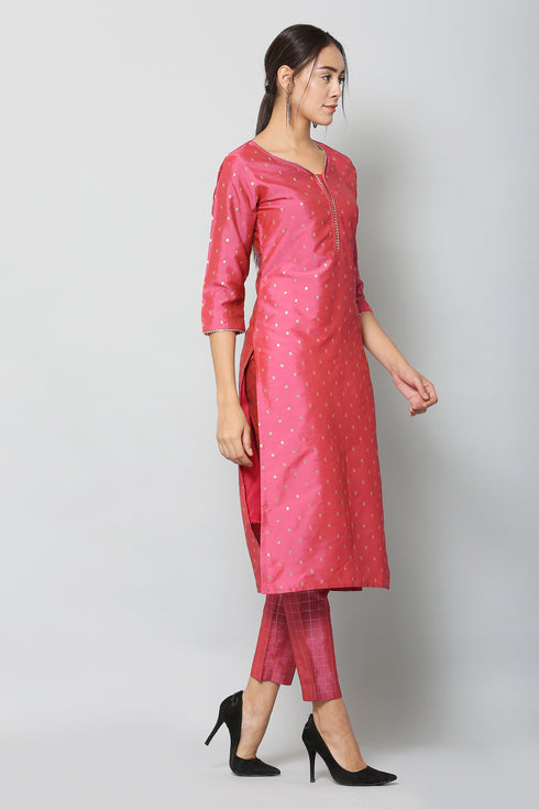 Women Taffeta Kurta Set With Dupatta (Pink)