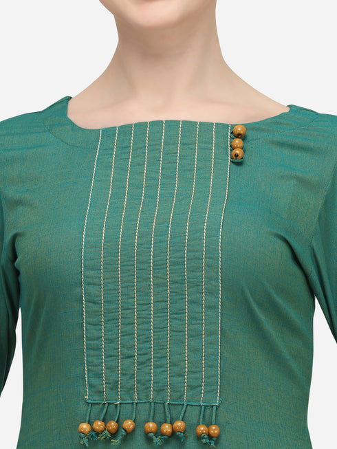 Vaaba Green Solid Straight Kurta
