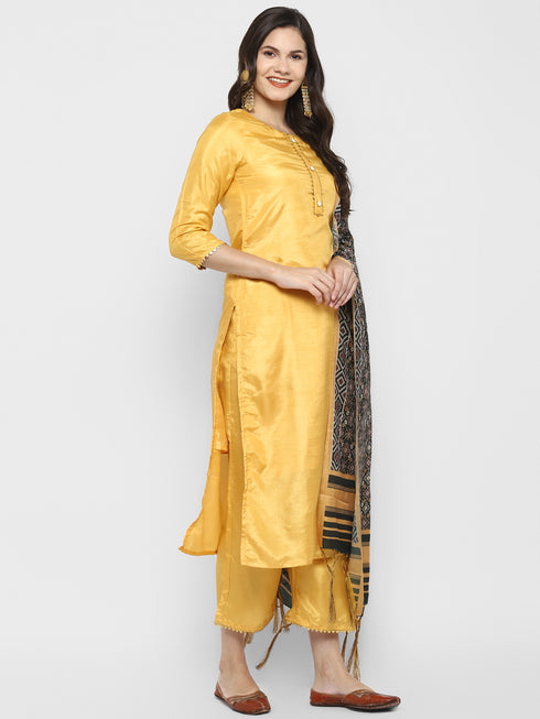 Women Yellow Gotta Patti Kurta with Palazzos & With Dupatta