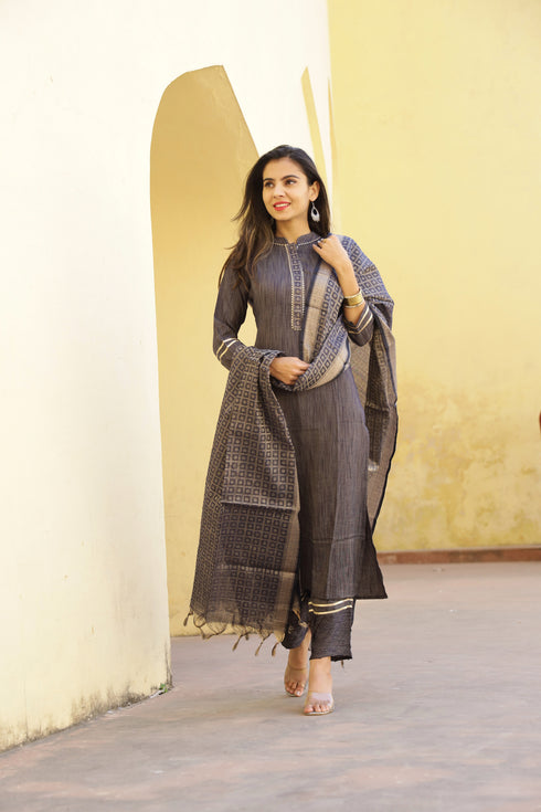 Solid Grey Straight Kurta Pant And Dupatta Set