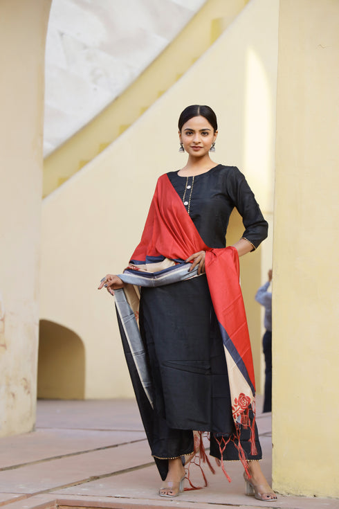 Women Black Gotta Patti Kurta with Palazzos & With Dupatta